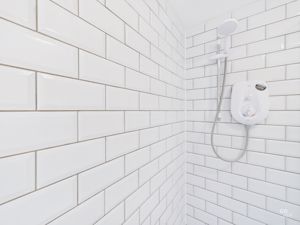 Photo 19- click for photo gallery